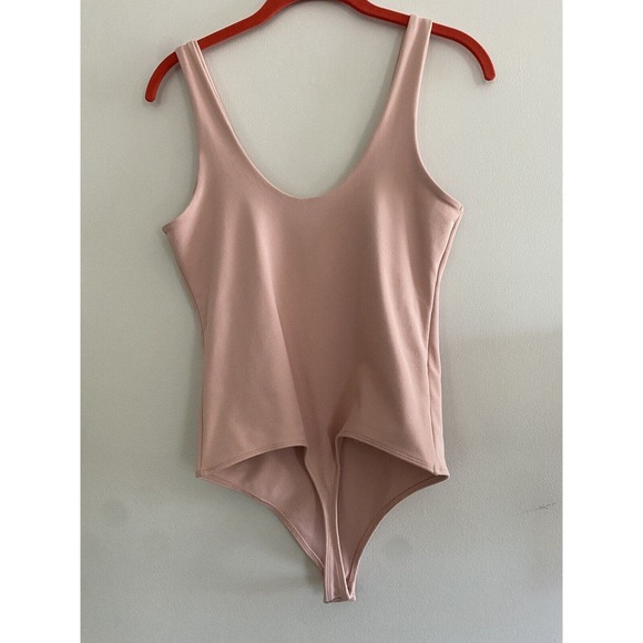 New Abercrombie & Fitch Soft Collection Blush Pink Seamless Thong Bodysuit Small - Picture 3 of 5